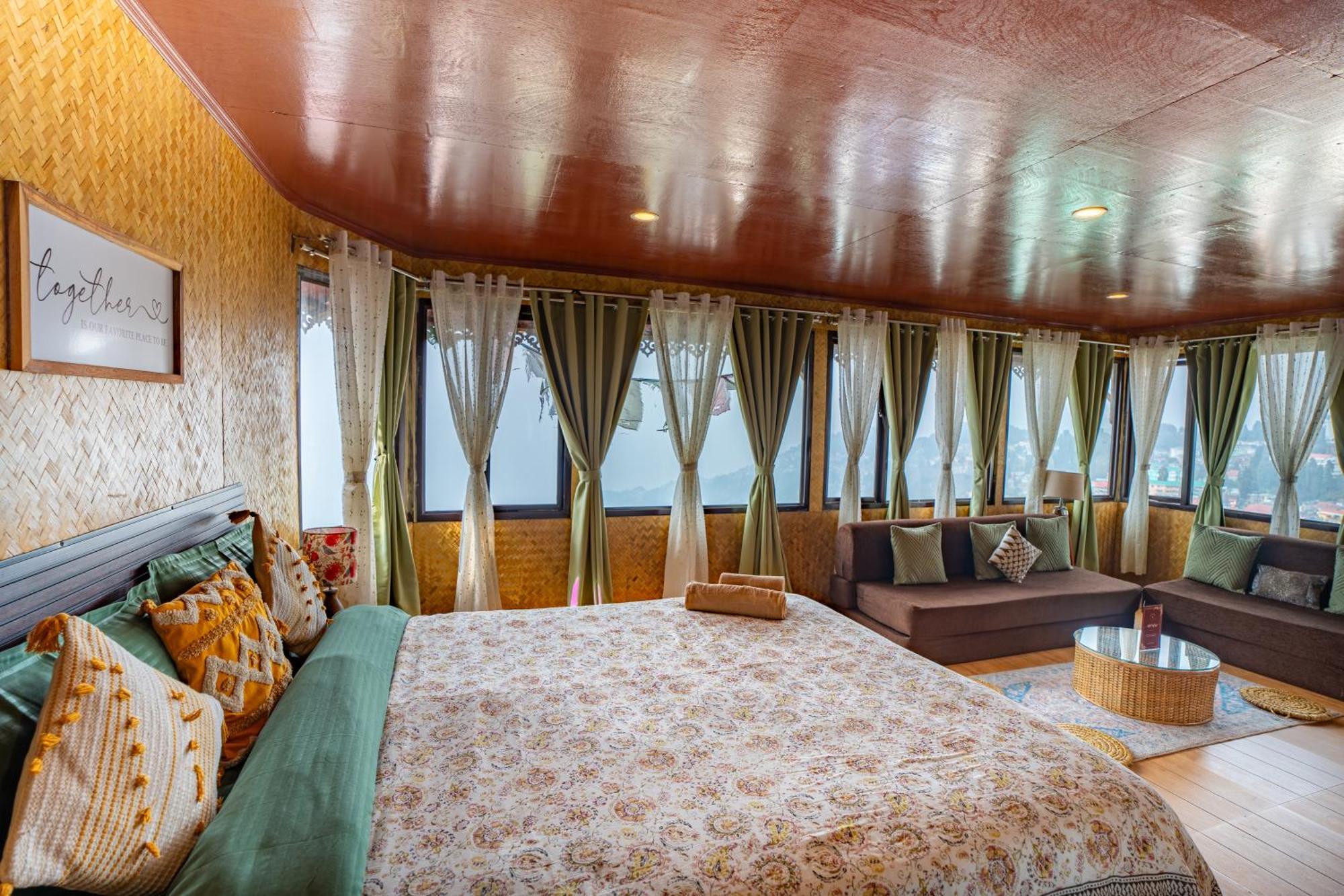 דרג'ילינג Monratino Himadrie -2 Mins Walk From Mall Road - All Rooms Have Kanchenjunga Mountain View מראה חיצוני תמונה