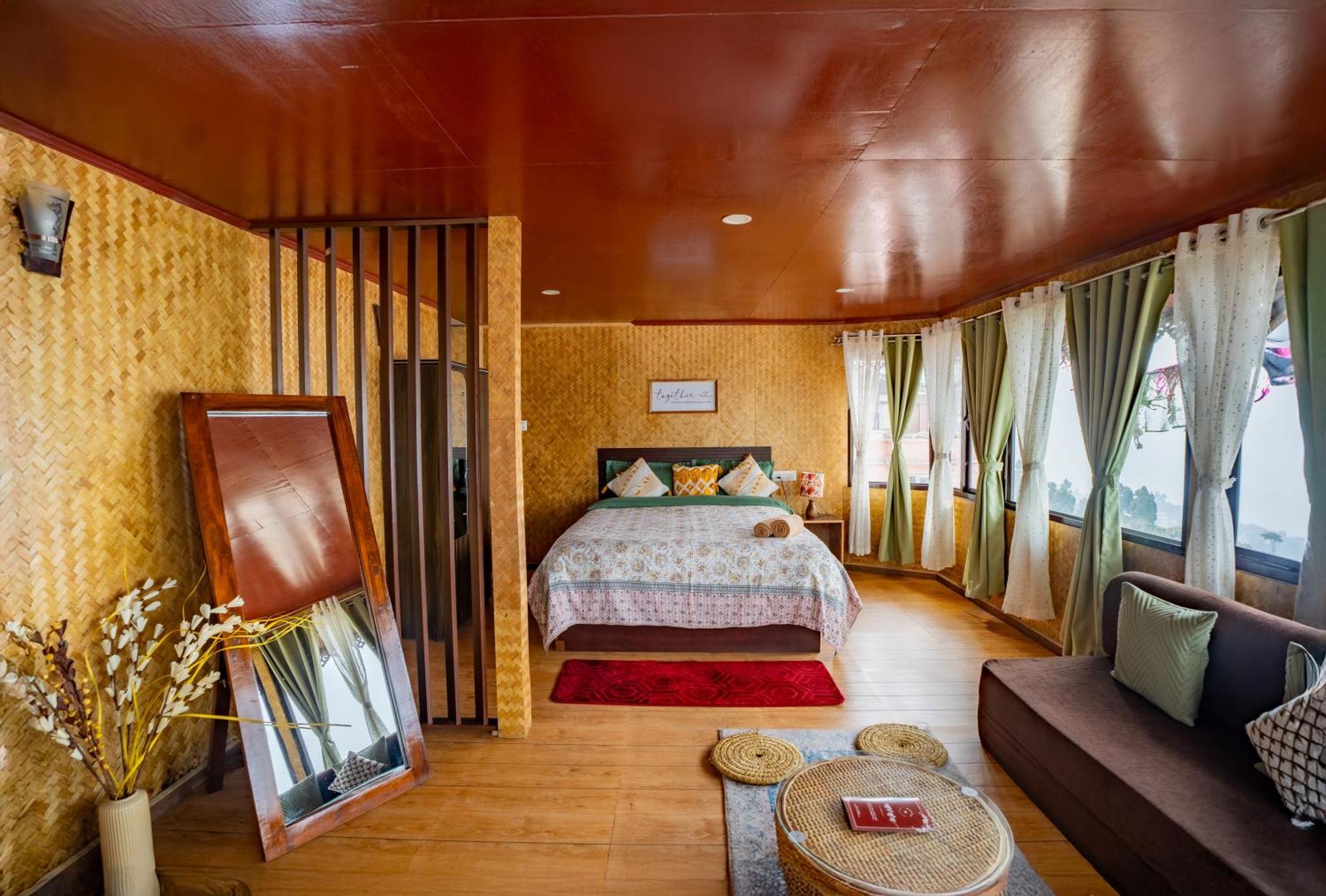 דרג'ילינג Monratino Himadrie -2 Mins Walk From Mall Road - All Rooms Have Kanchenjunga Mountain View מראה חיצוני תמונה