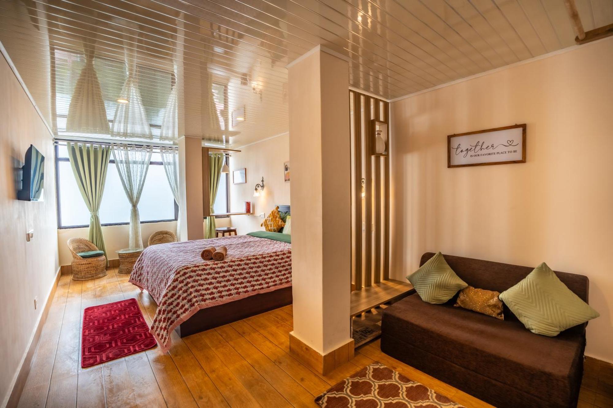 דרג'ילינג Monratino Himadrie -2 Mins Walk From Mall Road - All Rooms Have Kanchenjunga Mountain View מראה חיצוני תמונה