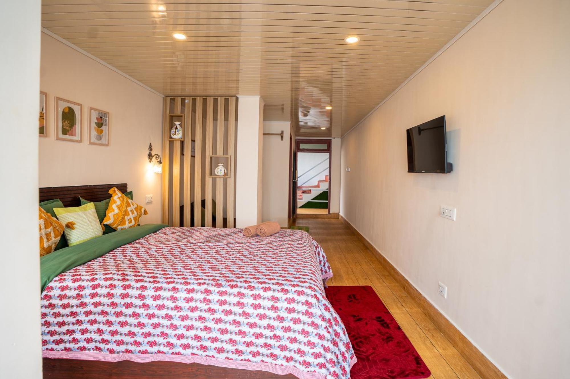 דרג'ילינג Monratino Himadrie -2 Mins Walk From Mall Road - All Rooms Have Kanchenjunga Mountain View מראה חיצוני תמונה