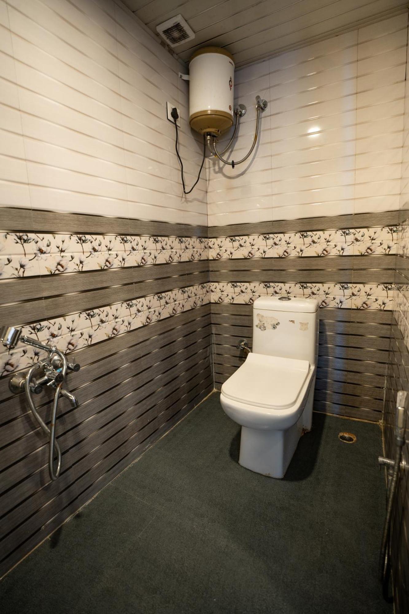 דרג'ילינג Monratino Himadrie -2 Mins Walk From Mall Road - All Rooms Have Kanchenjunga Mountain View מראה חיצוני תמונה