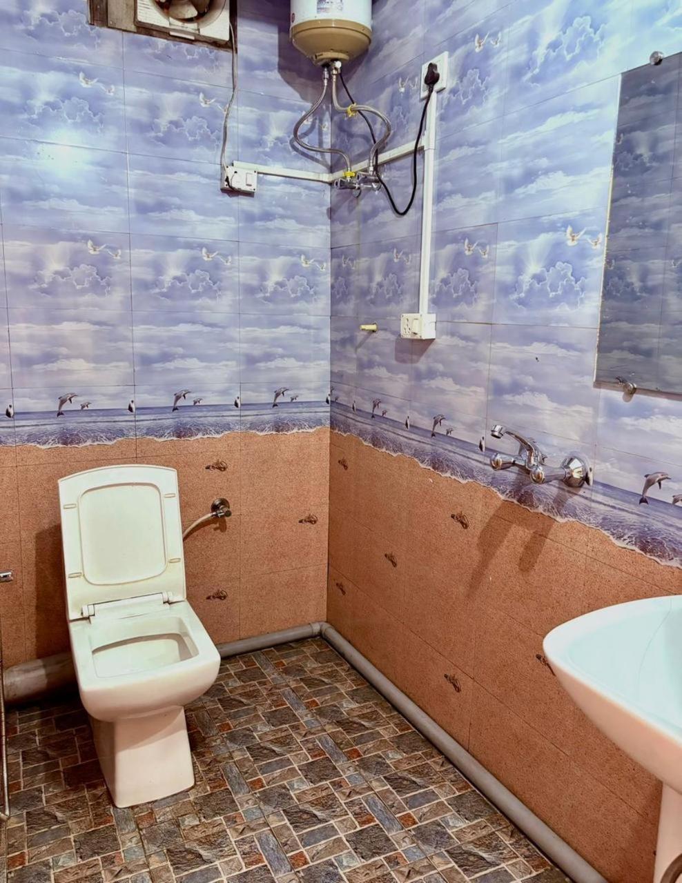 דרג'ילינג Monratino Himadrie -2 Mins Walk From Mall Road - All Rooms Have Kanchenjunga Mountain View מראה חיצוני תמונה
